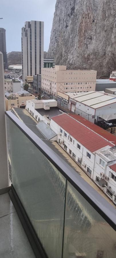 The Hub Gibraltar Apartment Ngoại thất bức ảnh